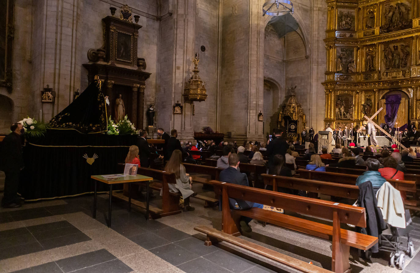 La popular y multitudinaria procesión del Encuentro fue sustituida por un acto en la iglesia de Santiago El Real por la cofradía de El Nazareno, en el que participó la banda procesional.