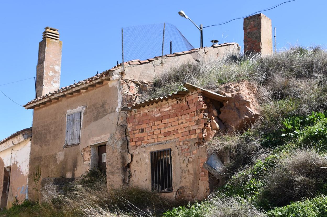 Bodegas en mal estado en El Villar de Arnedo. 