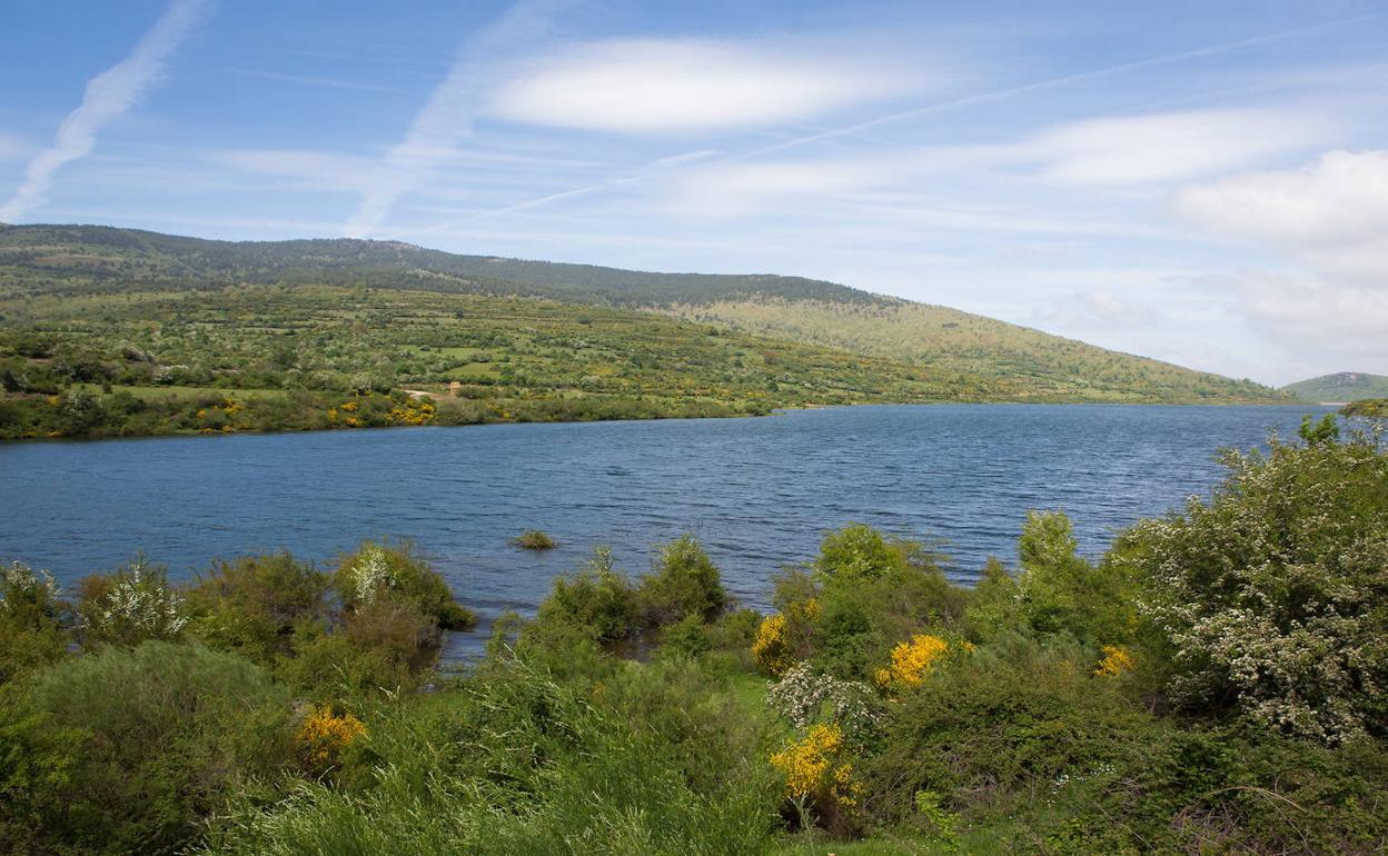 Imagen de archivo del embalse de Pajares. 