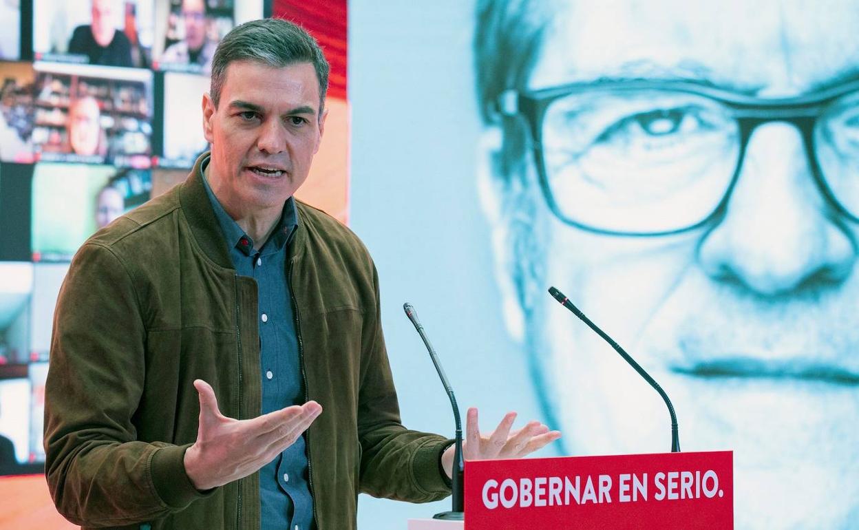 Pedro Sánchez, este domingo, en el acto de apoyo a Ángel Gabilondo.