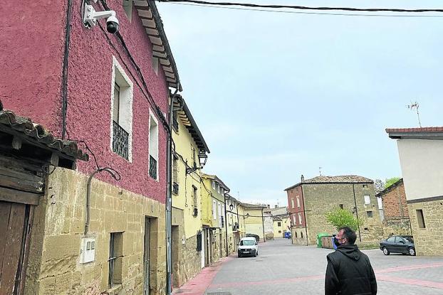 Cámara ubicada en la céntrica Calle Real de Cihuri.