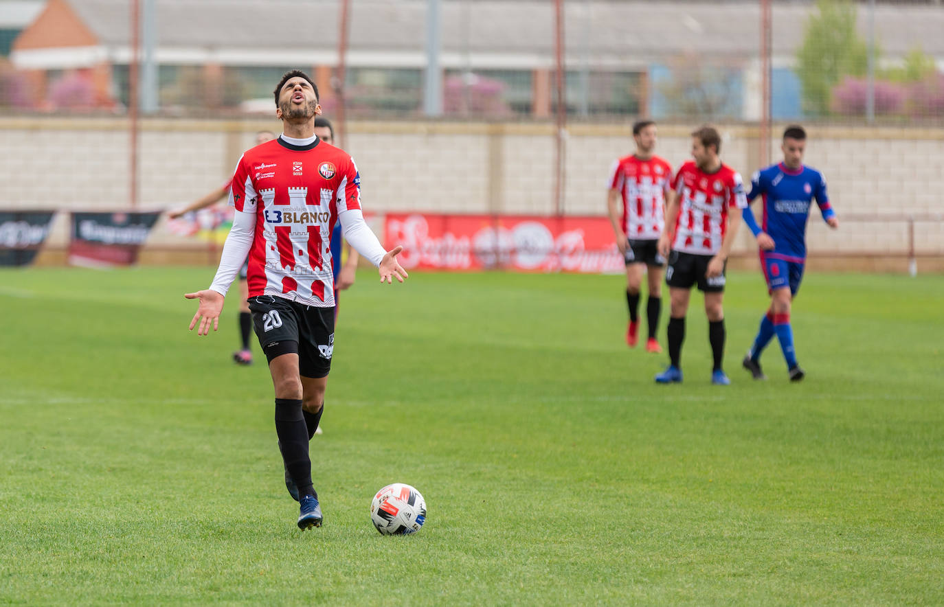 Fotos: Las imágenes del empate entre la SD Logroñés y el Amorebieta