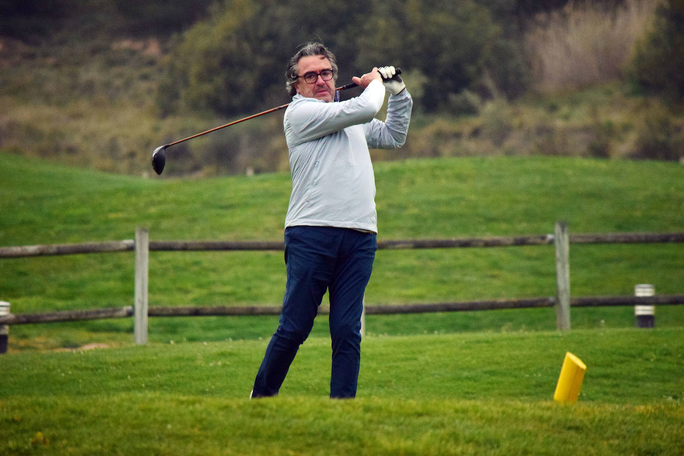 Los jugadores disfrutaron de una gran jornada de golf en el primer torneo de la Liga de Golf y Vino.