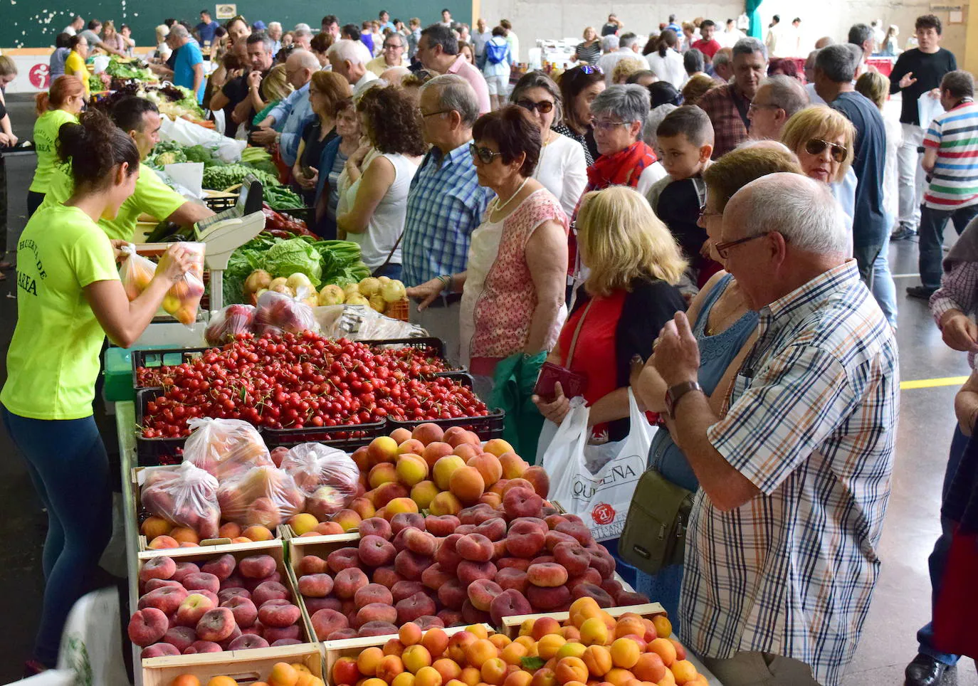 La celebración de un mercado con las verduras y frutas de las huertas logroñesas. 