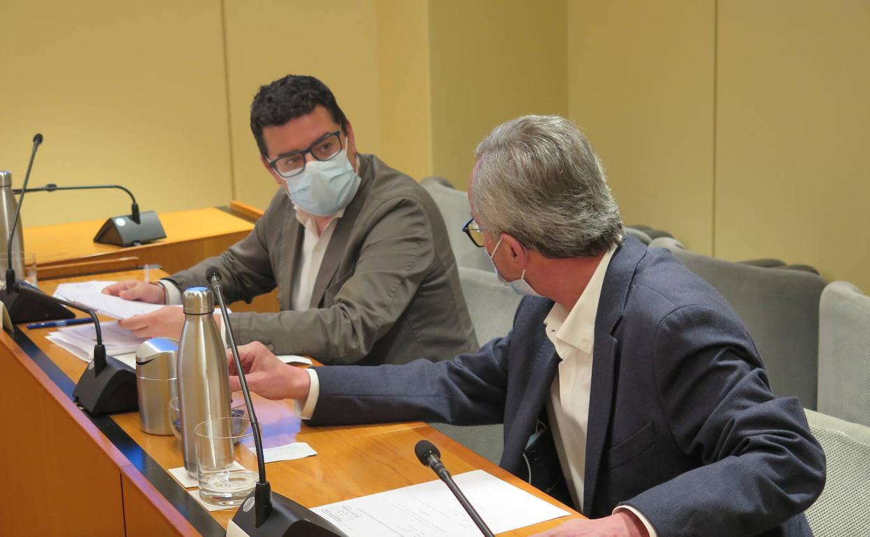El PP lamenta que el PSOE rechace la deducción del IRPF por ERTE, que los socialistas tildan de «chapuza»