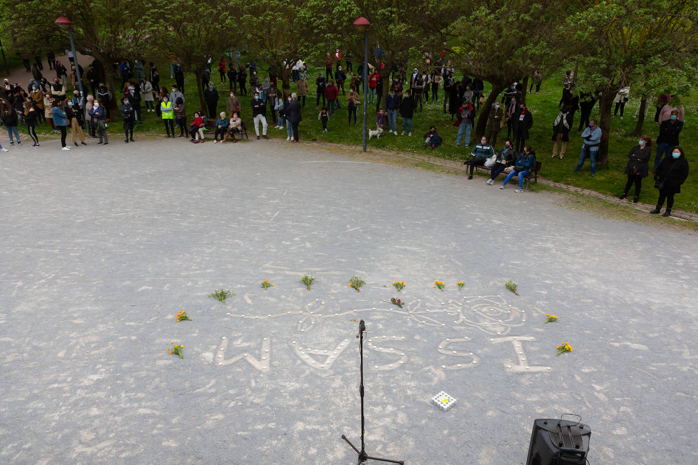 Fotos: Homenaje a Isam en el parque del Ebro