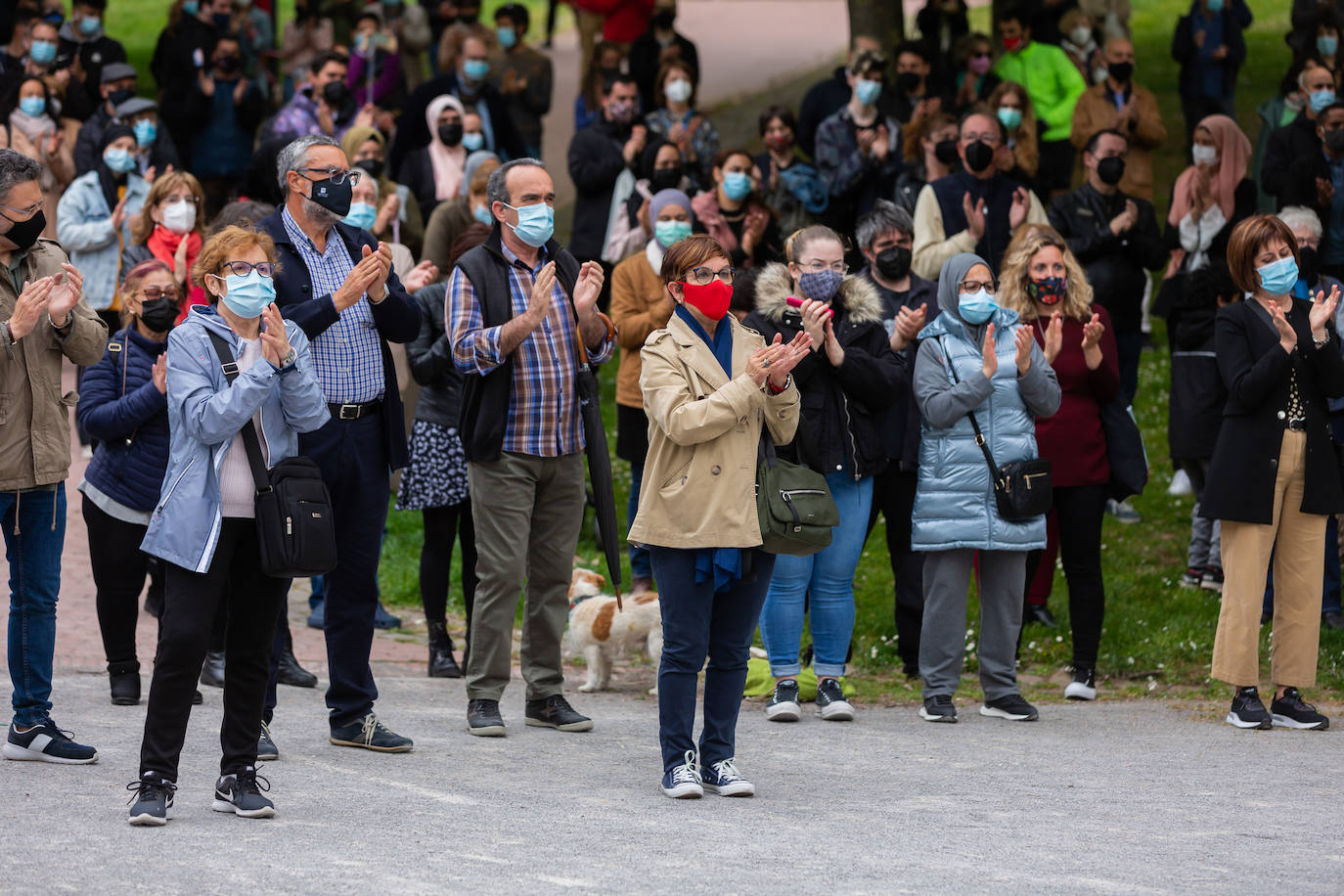 Fotos: Homenaje a Isam en el parque del Ebro