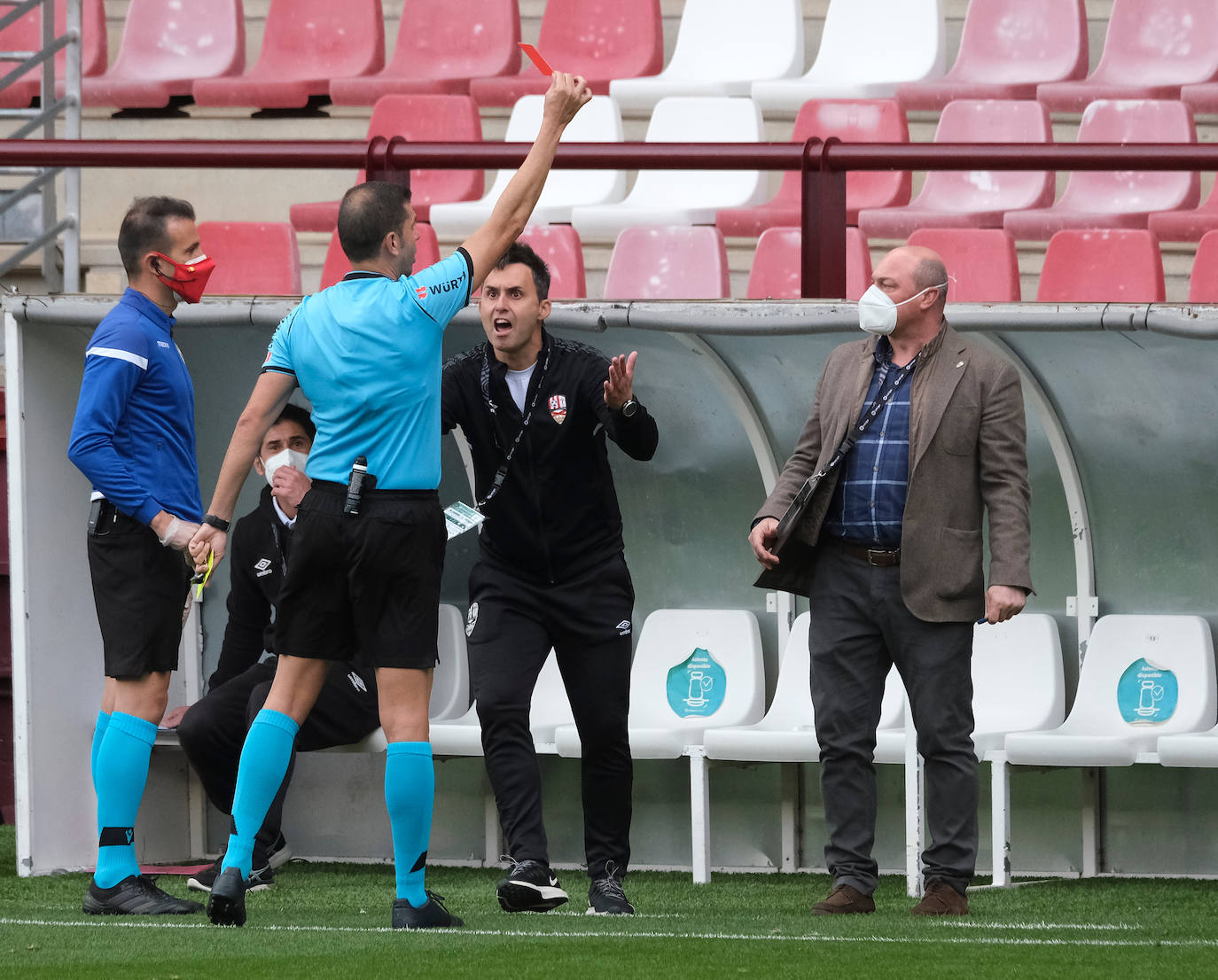 Fotos: Las imágenes de la derrota de la UD Logroñés ante el Cartagena