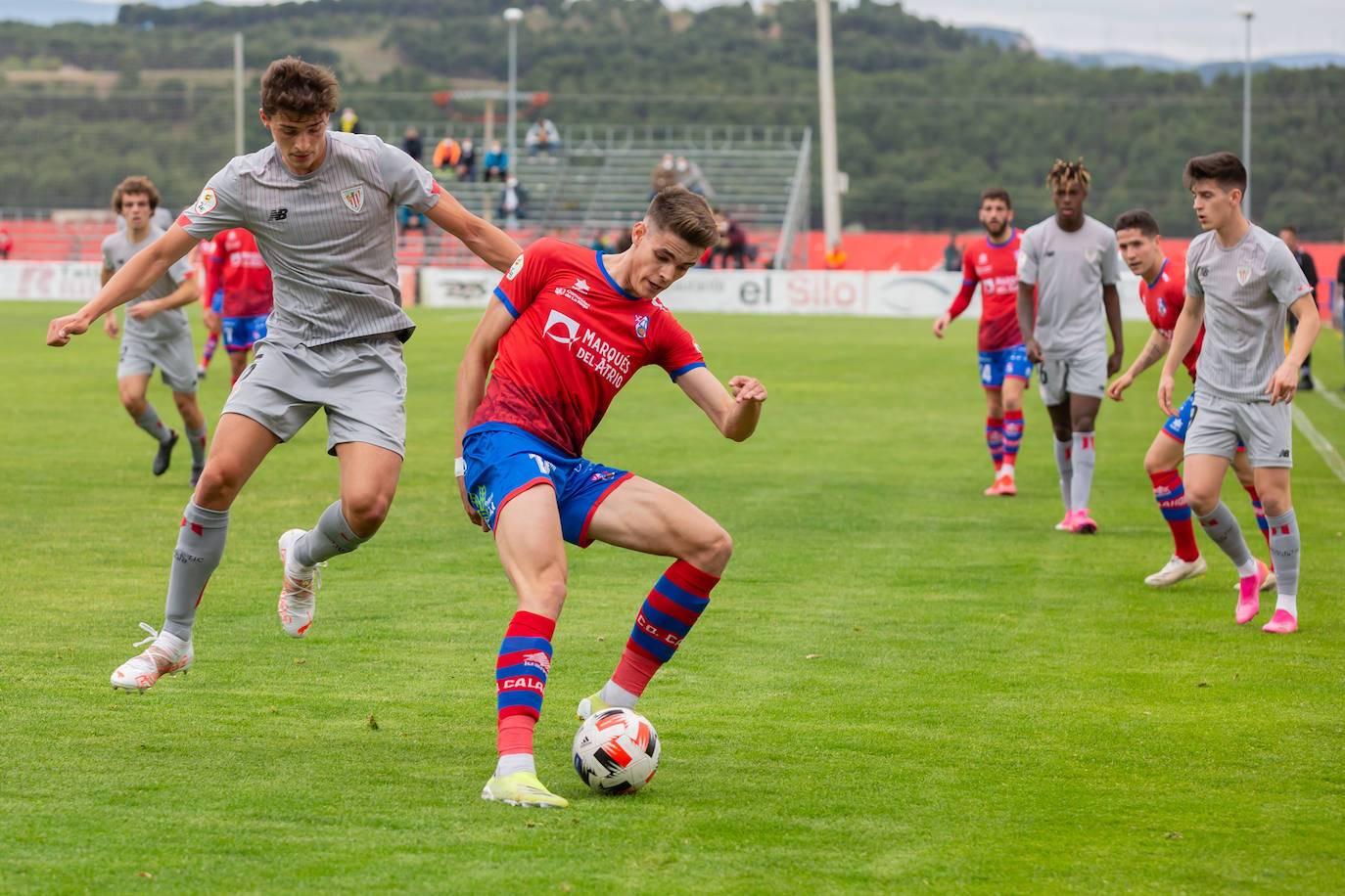 Fotos: Importantísima victoria del Calahorra ante el Athletic B