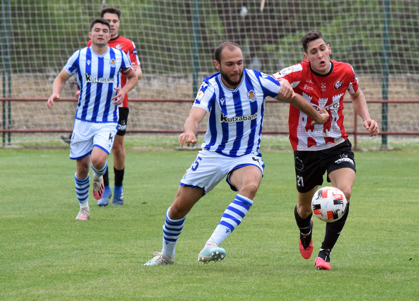 Fotos: Las imágenes del empate entre la SD Logroñés y la Real Sociedad B