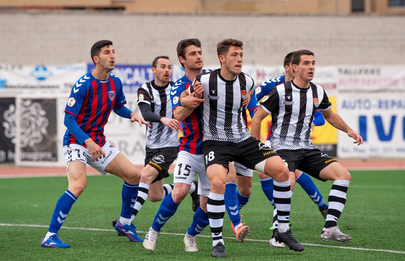 Acción de ataque del Haro en su triunfo ante el Leioa. 