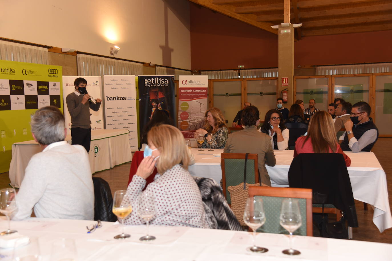 Entrega de premios a los ganadores del Torneo Viña Ijalba, de la Liga de Golf y Vino.