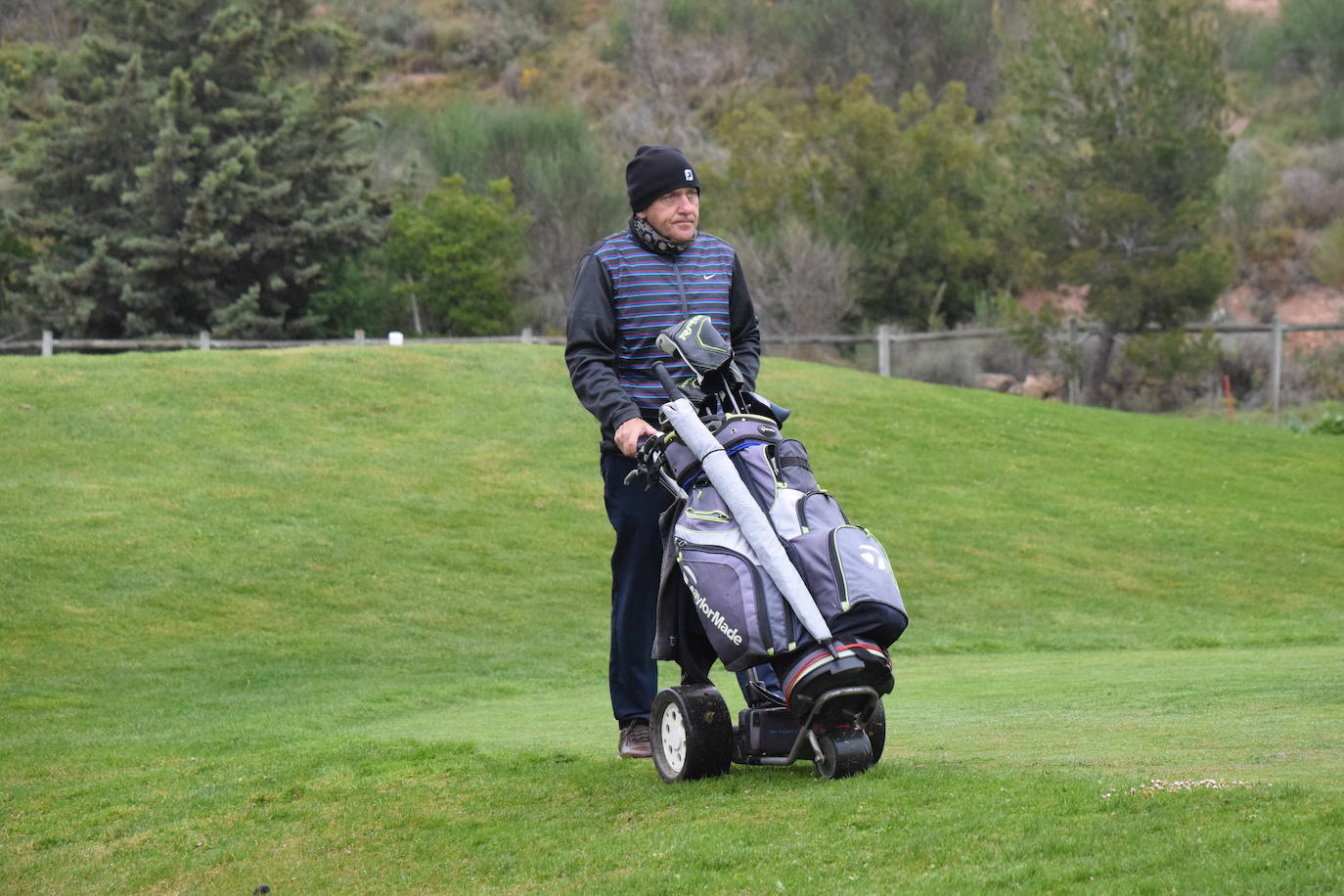 Imágenes de los jugadores durante el Torneo Viña Ibalba, de la Liga de Golf y Vino.