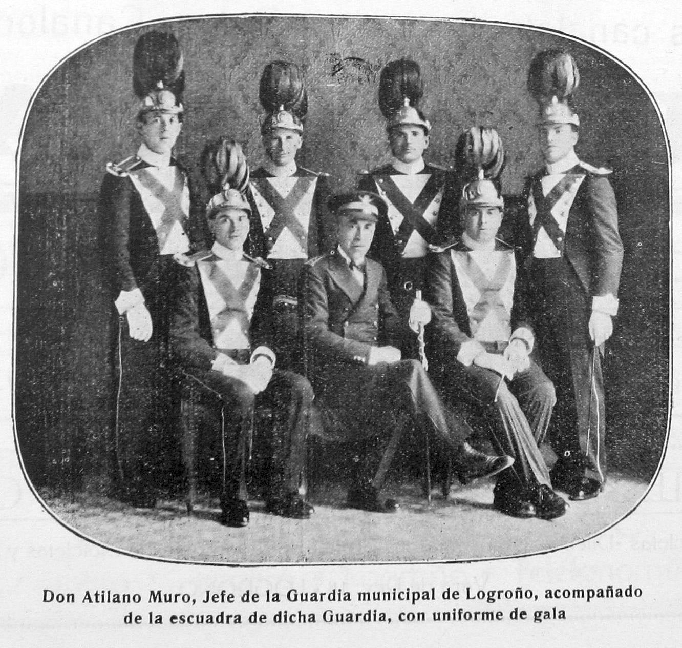 Imágenes antiguas de la Policía Local de Logroño, que conmemora sus 160 años de existencia. 