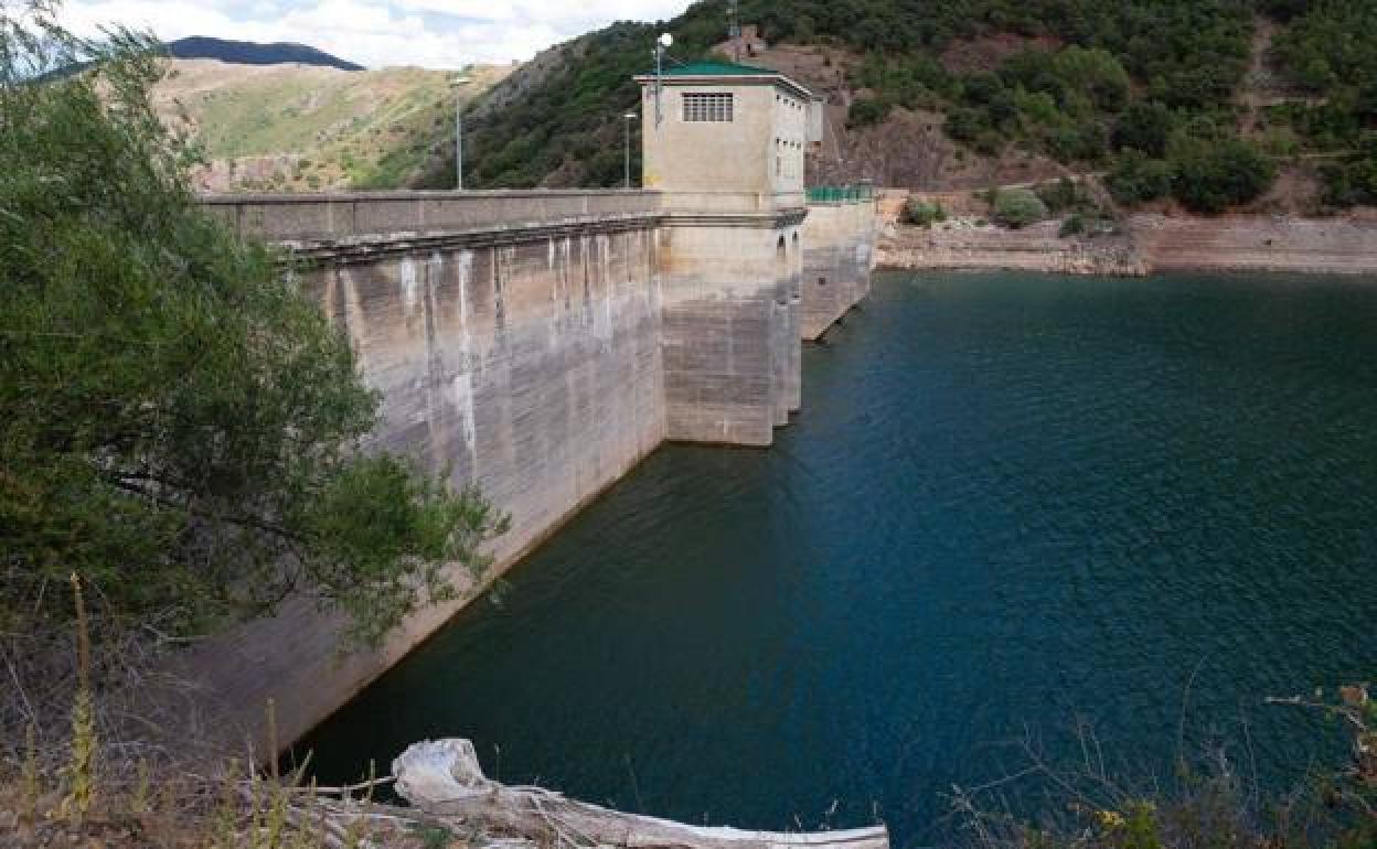 Imagen de archivo del embalse de Mansilla. 