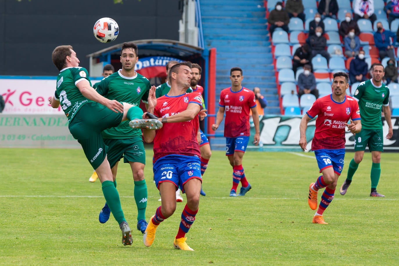 Fotos: Las imágenes del Calahorra-Amorebieta