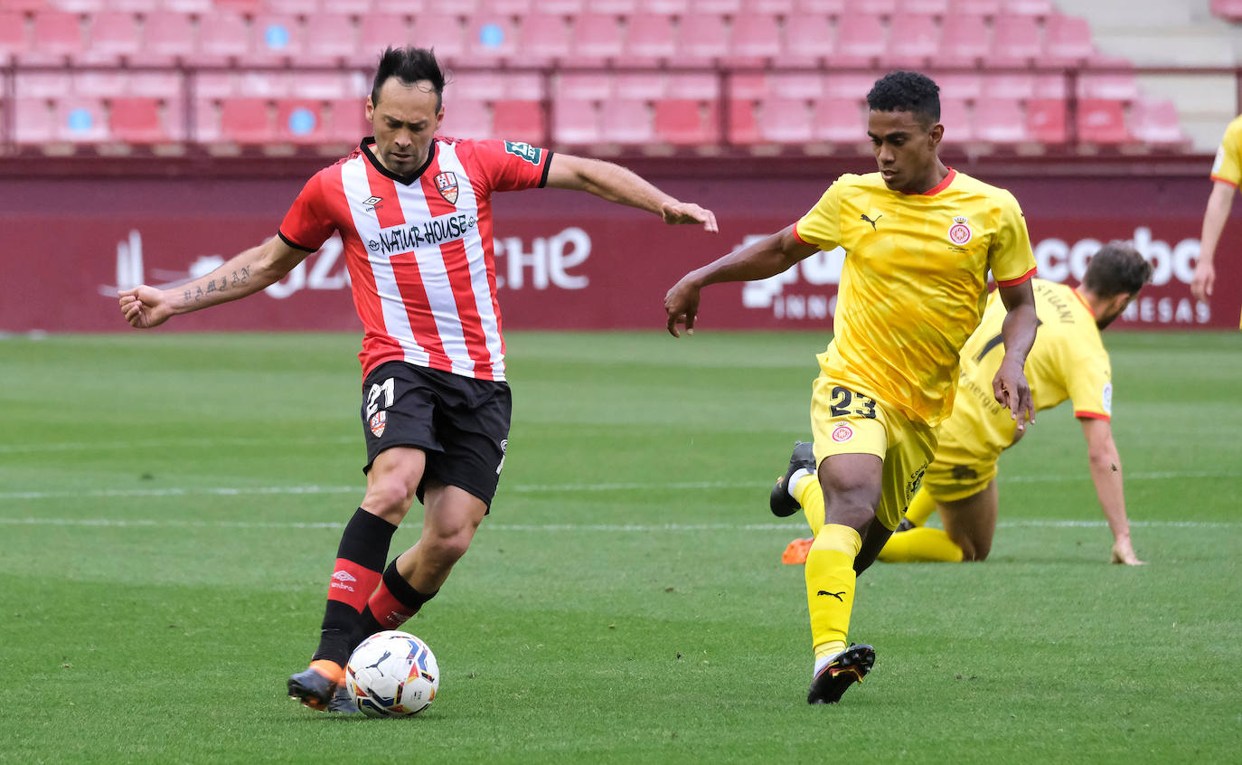 Fotos: Las imágenes de la dura derrota de la UD Logroñés ante el Girona