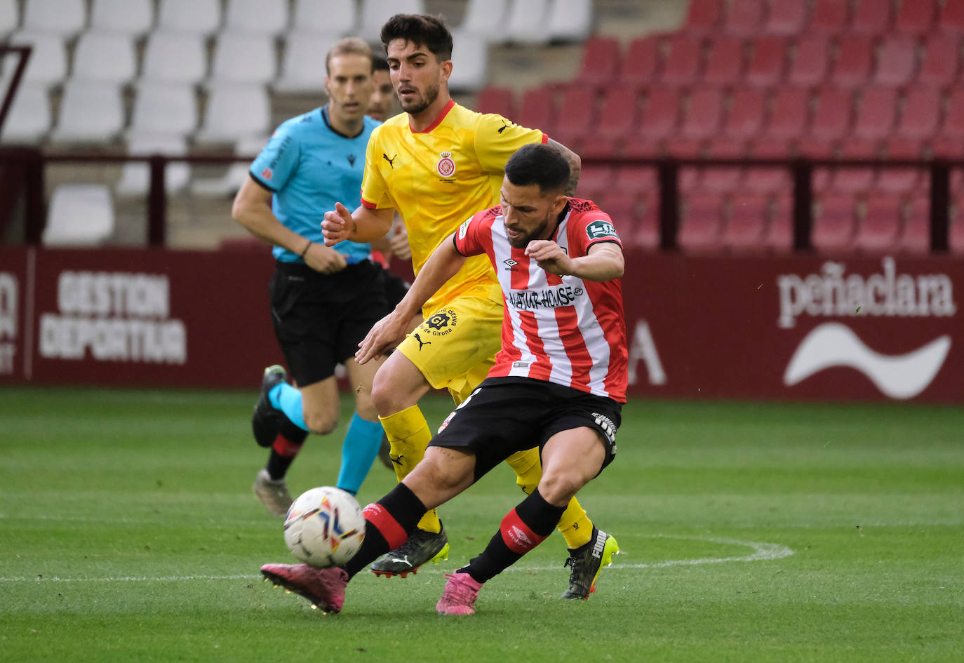 Fotos: Las imágenes de la dura derrota de la UD Logroñés ante el Girona