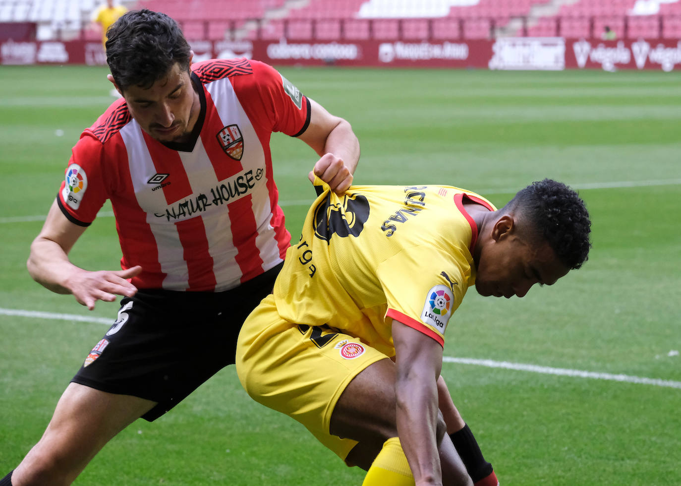 Fotos: Las imágenes de la dura derrota de la UD Logroñés ante el Girona