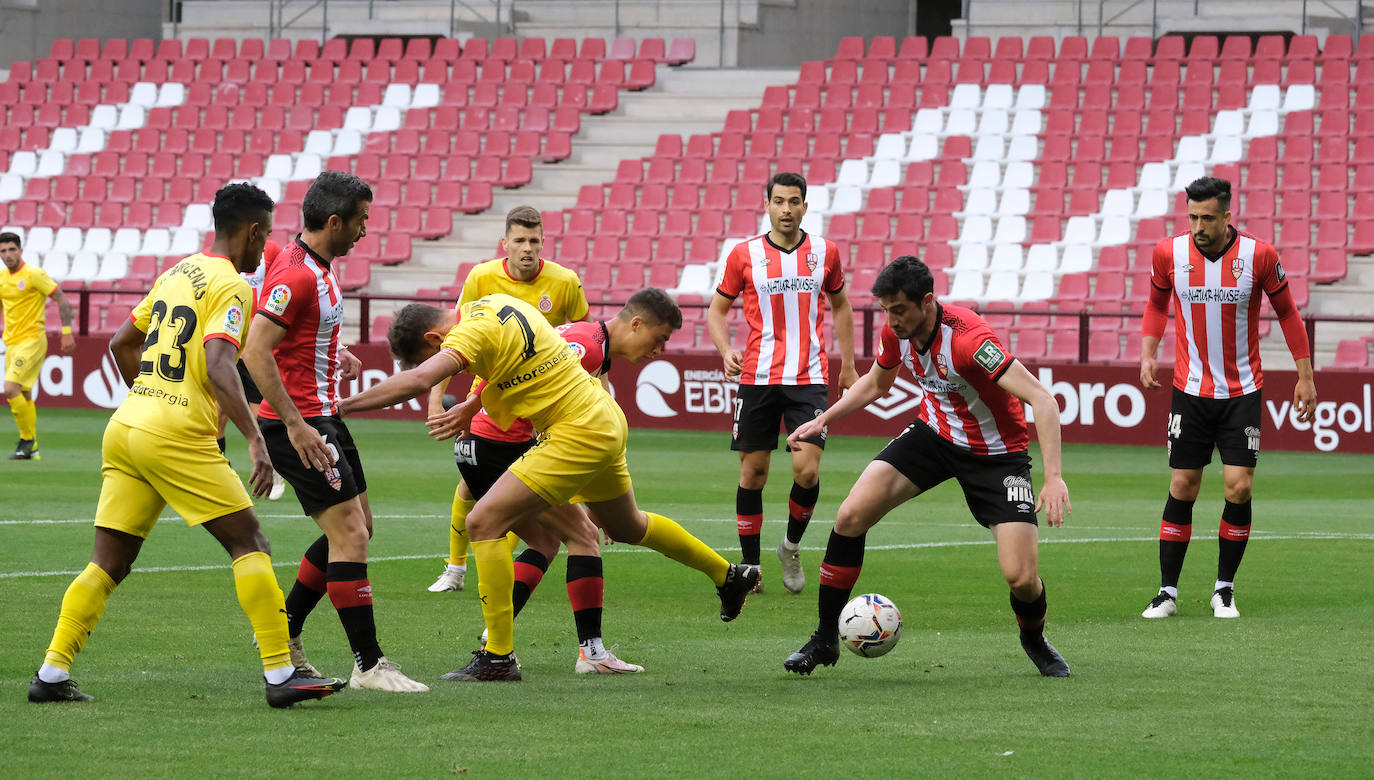 Fotos: Las imágenes de la dura derrota de la UD Logroñés ante el Girona