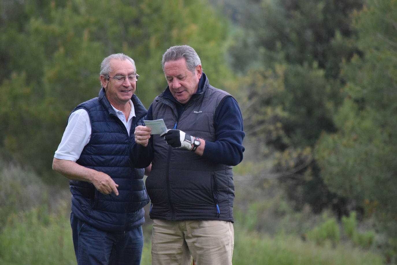 Los participantes en el torneo Bodegas Altanza de la Liga de Golf y Vino disfrutaron de un gran día de gol en El Campo de Logroño.