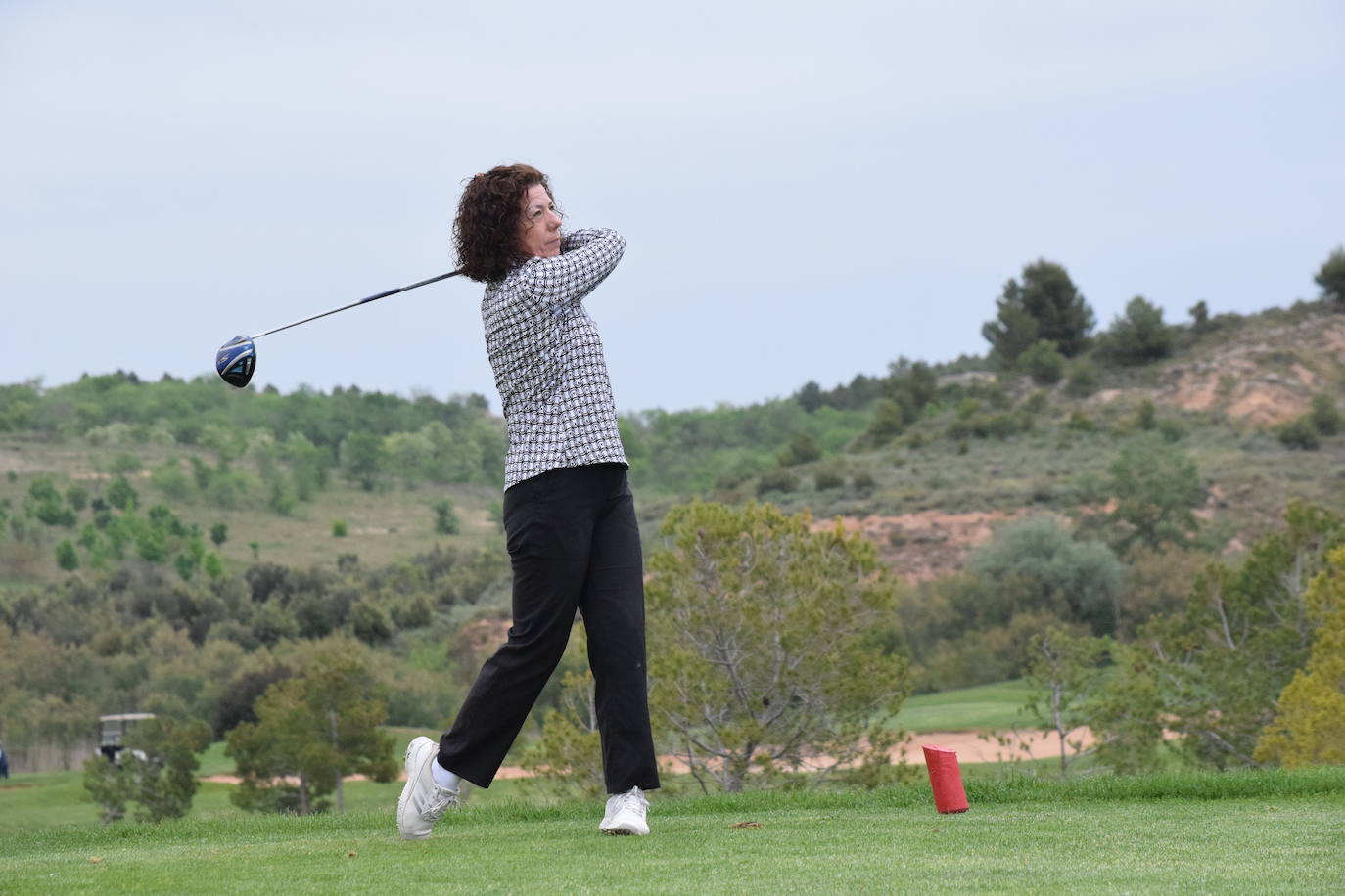 Los participantes en el torneo Bodegas Altanza de la Liga de Golf y Vino disfrutaron de un gran día de gol en El Campo de Logroño.