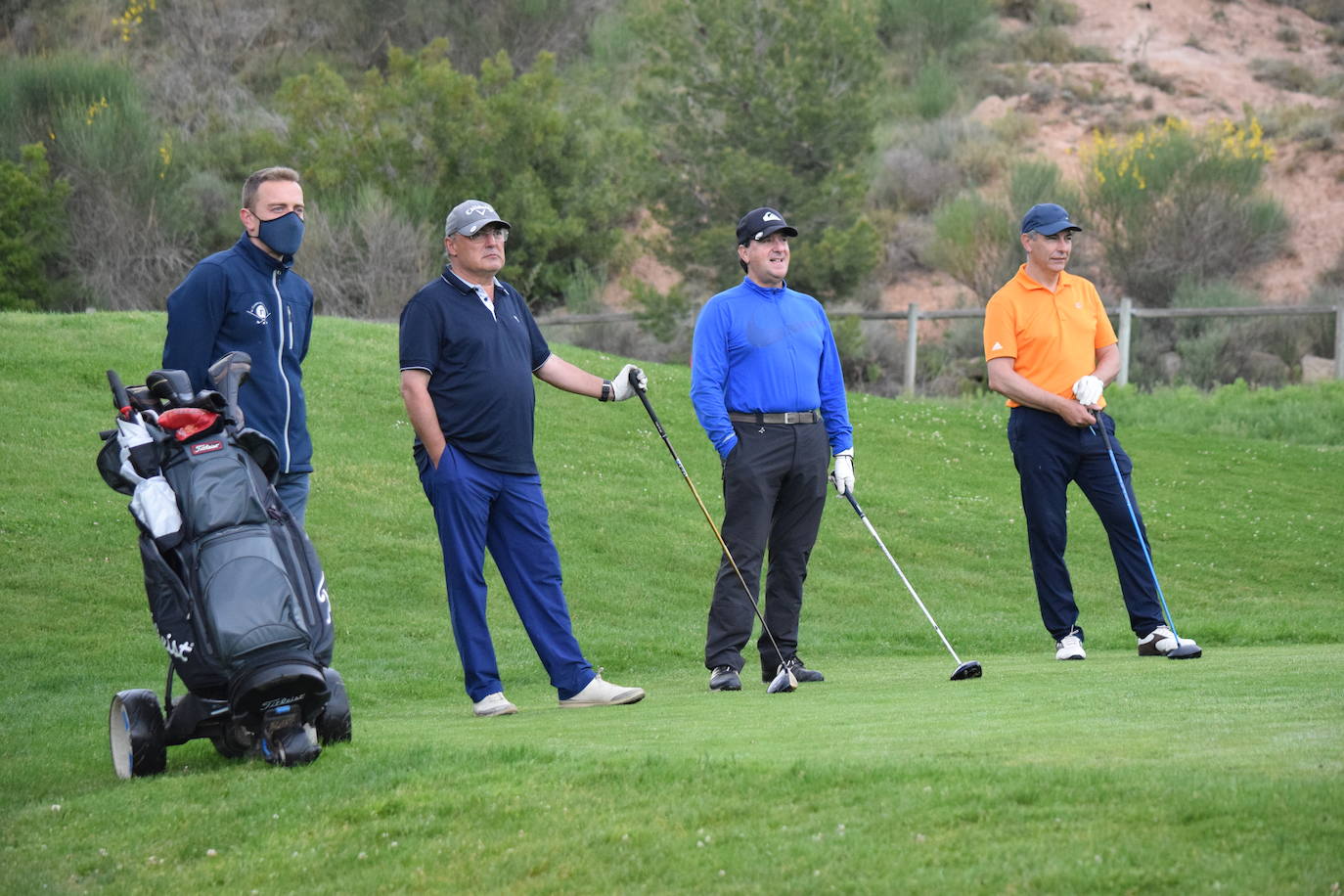 Los participantes en el torneo Bodegas Altanza de la Liga de Golf y Vino disfrutaron de un gran día de gol en El Campo de Logroño.