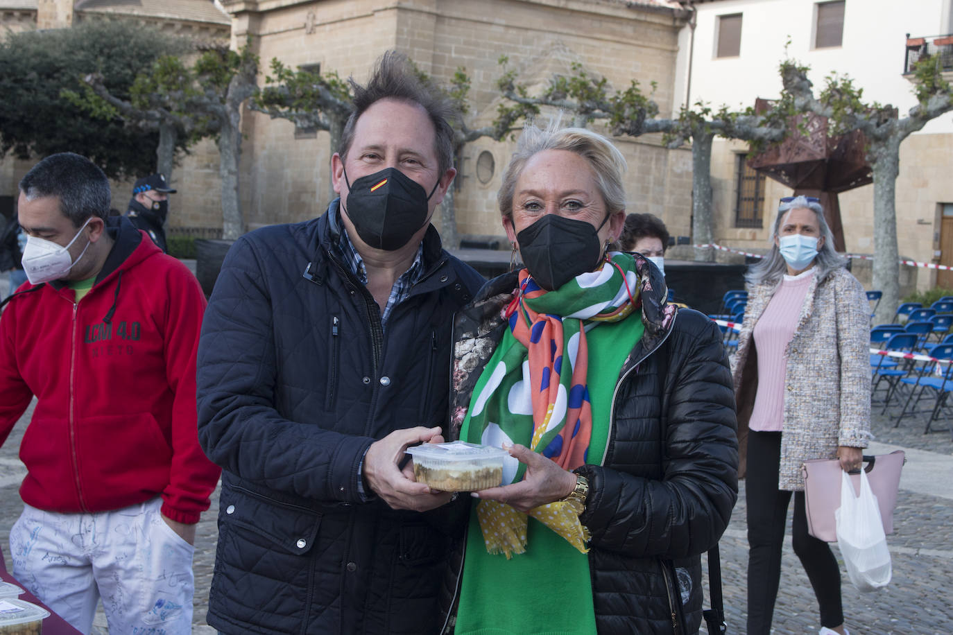 Reparto del Almuerzo del Santo, en la festividad de Santo Domingo de la Calzada