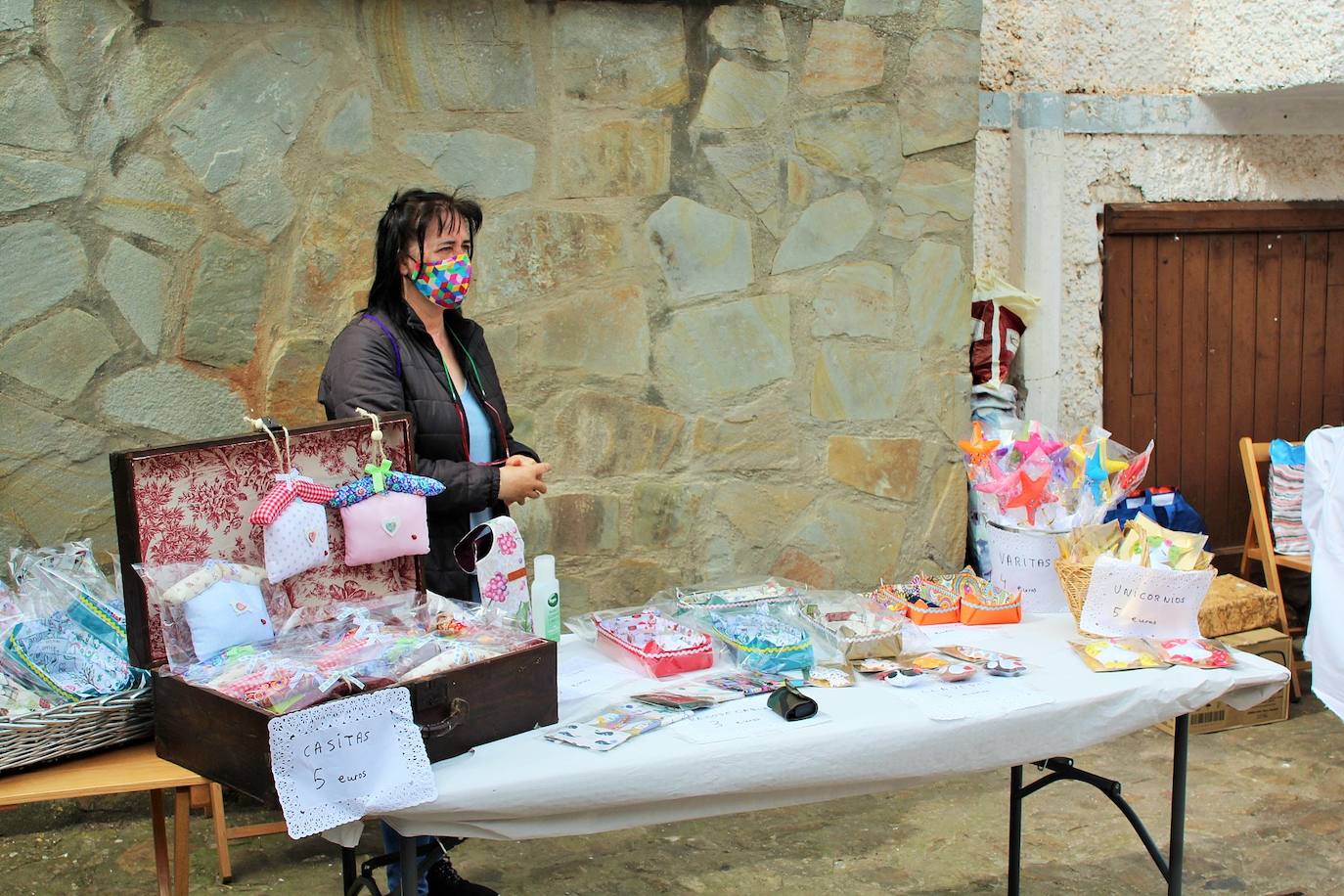 Fotos: Nieva recupera los mercados de artesanía y producción local en Nieva