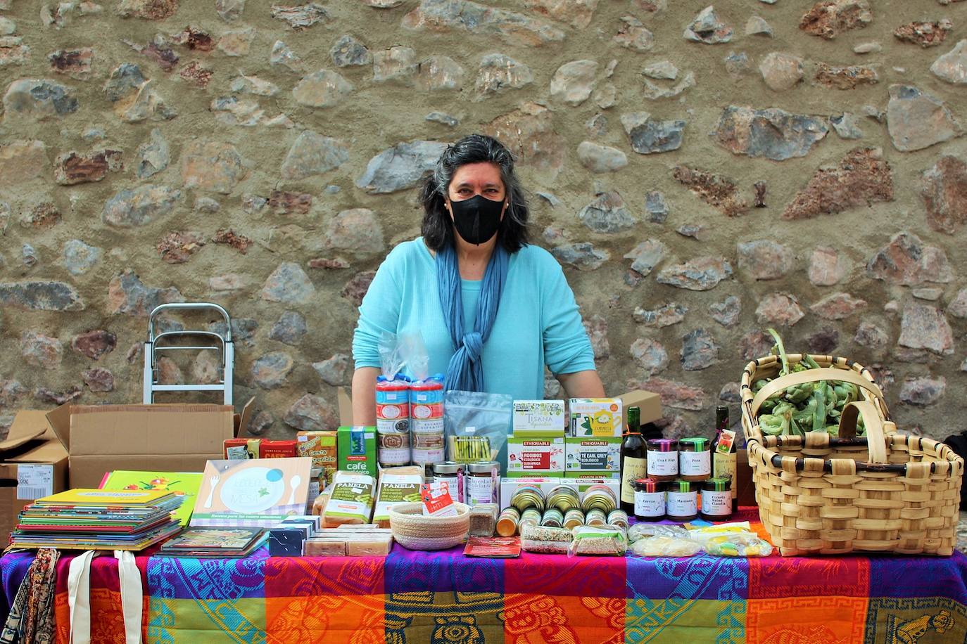 Fotos: Nieva recupera los mercados de artesanía y producción local en Nieva