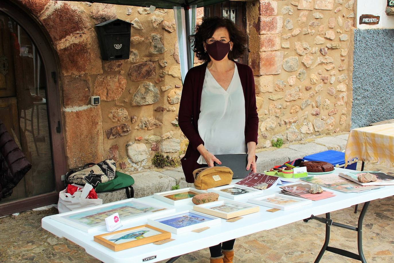 Fotos: Nieva recupera los mercados de artesanía y producción local en Nieva