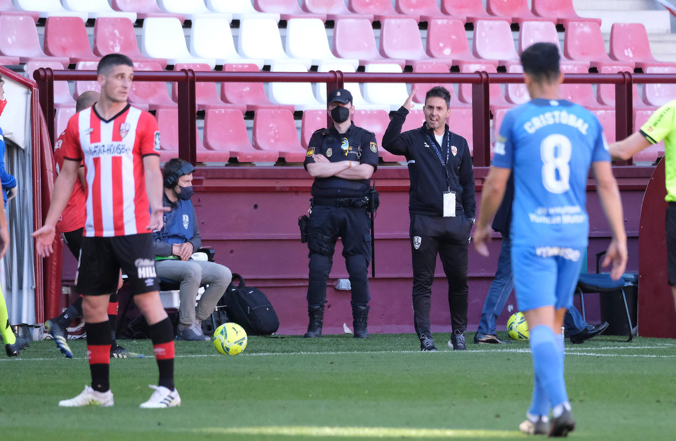 Fotos: Las imágenes de la victoria de la UD Logroñés sobre el Fuenlabrada