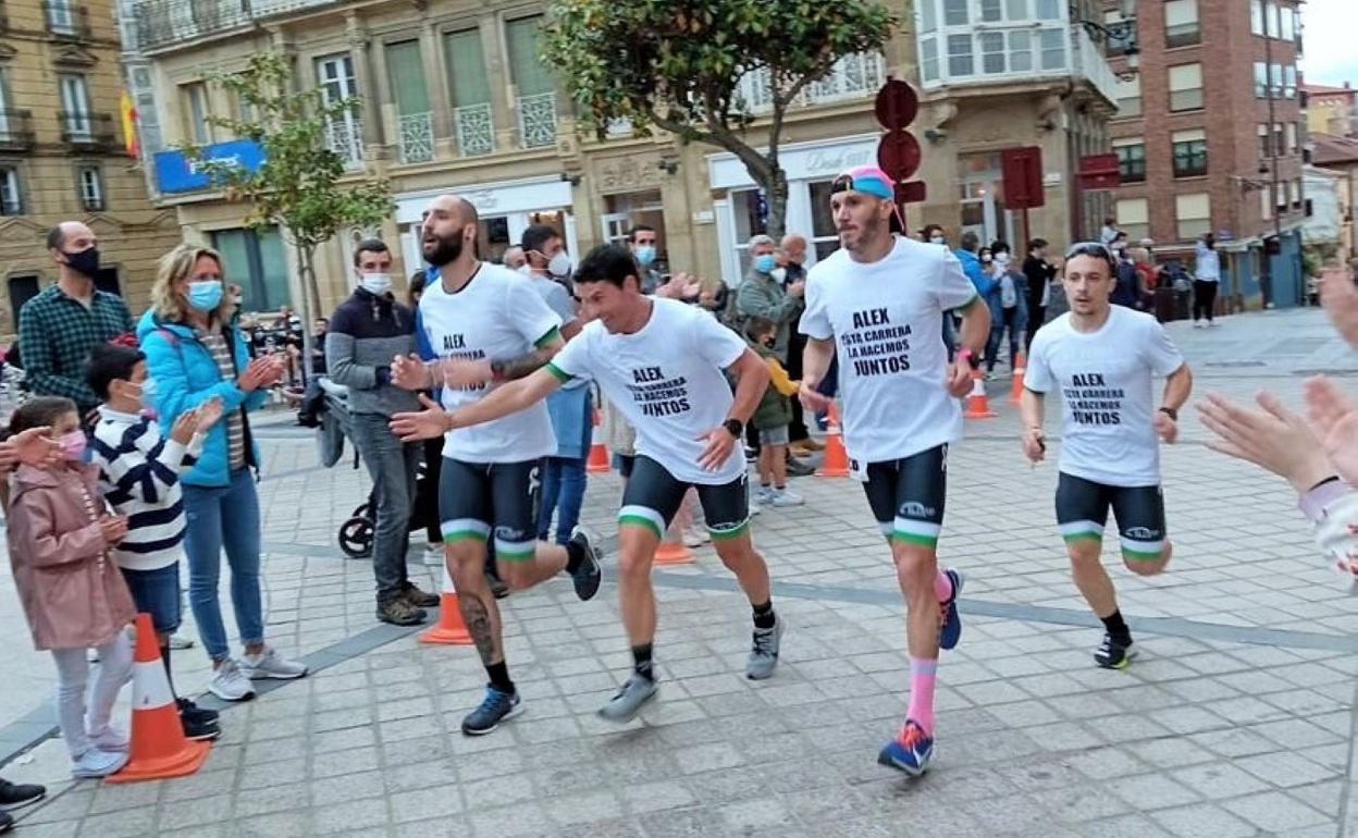 Los miembros de Tryners Haro en el duatlón por equipos. 