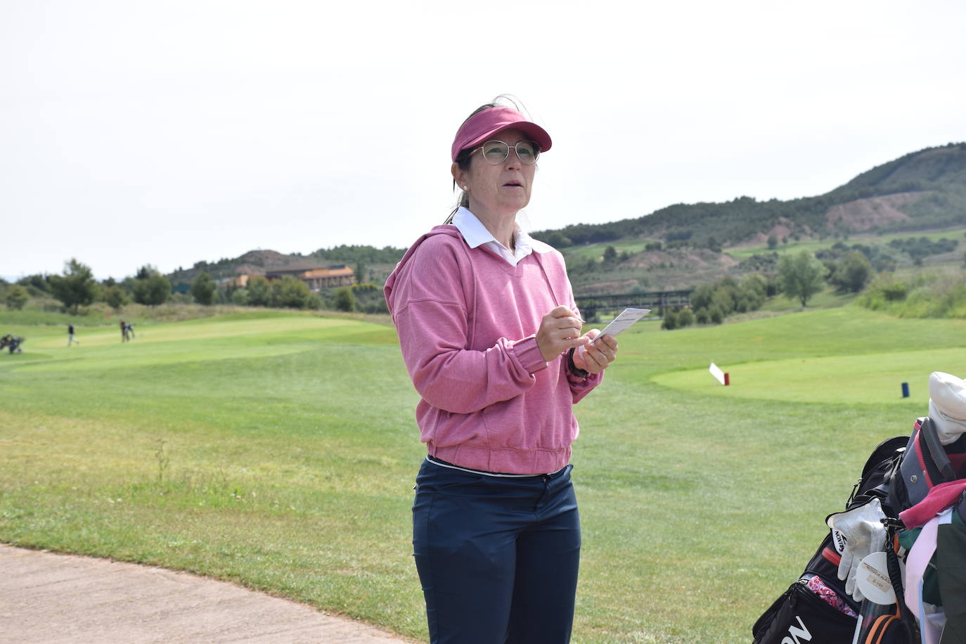 Los participantes el el torneo Bodegas Marco Real de la Liga de Golf y Vino disfrutaron de un gran día de golf en El Campo de Logroño.