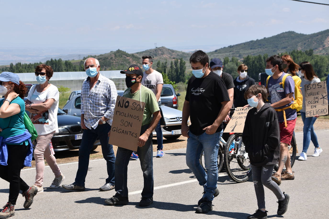 Fotos: Marcha contra los &#039;gigantes&#039; en el valle de Ocón