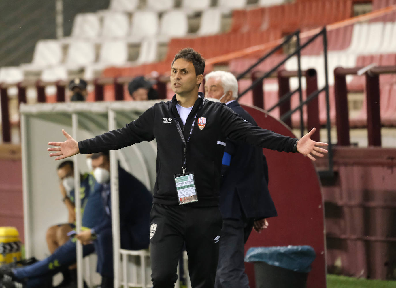 Fotos: Las imágenes de la tristeza de la UD Logroñés tras el descenso