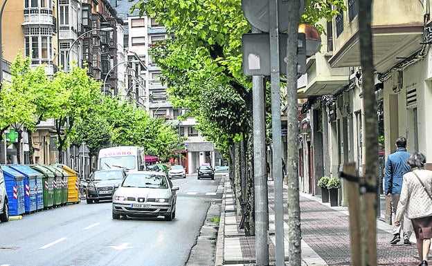 En Avenida de Portugal quieren mejorar el espacio peatonal.