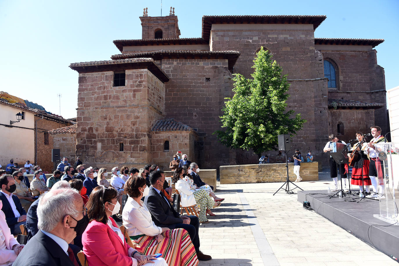 Fotos: El pregón del Día de La Rioja, en Santa Coloma