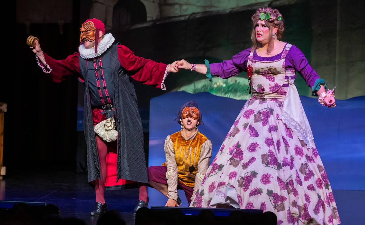 El retorno de la Comedia del Sitio, esta vez bajo techo