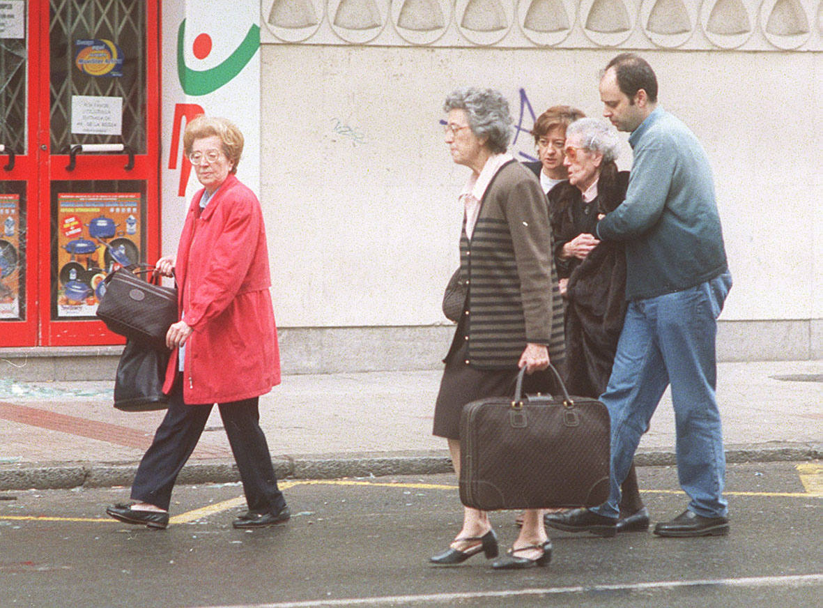 Fotos: Así fue el atentado de ETA en Logroño hace 20 años