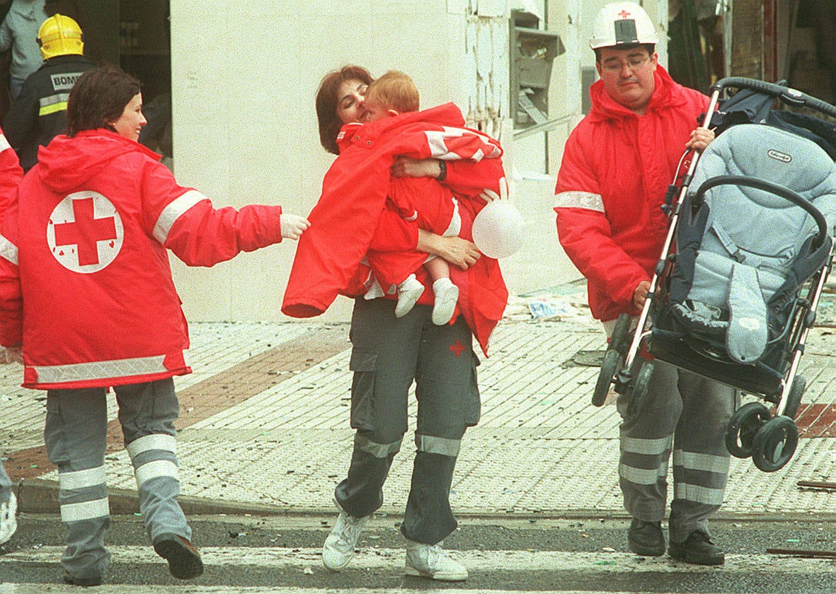 Fotos: Así fue el atentado de ETA en Logroño hace 20 años