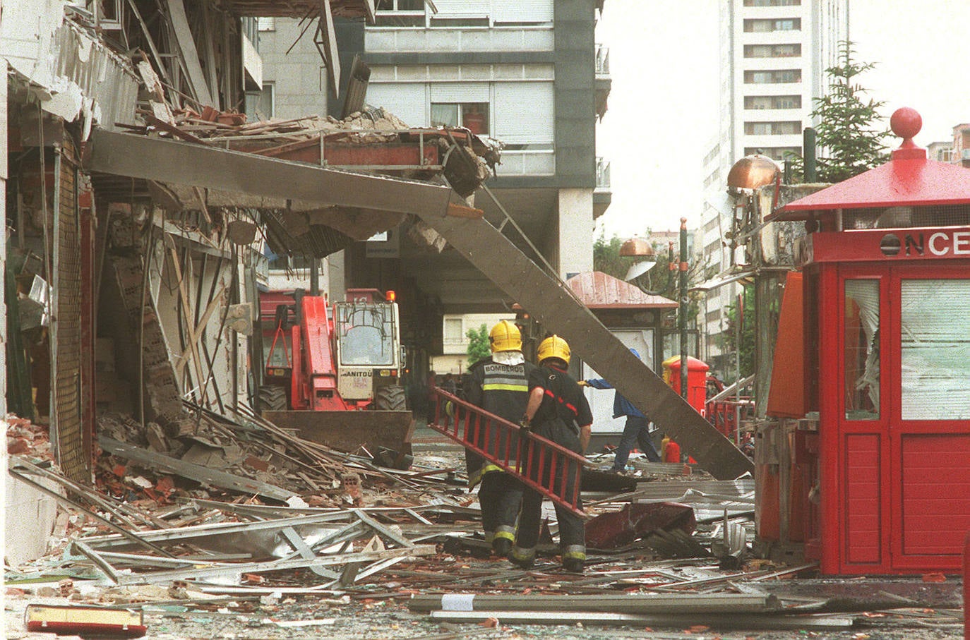 Fotos: Así fue el atentado de ETA en Logroño hace 20 años