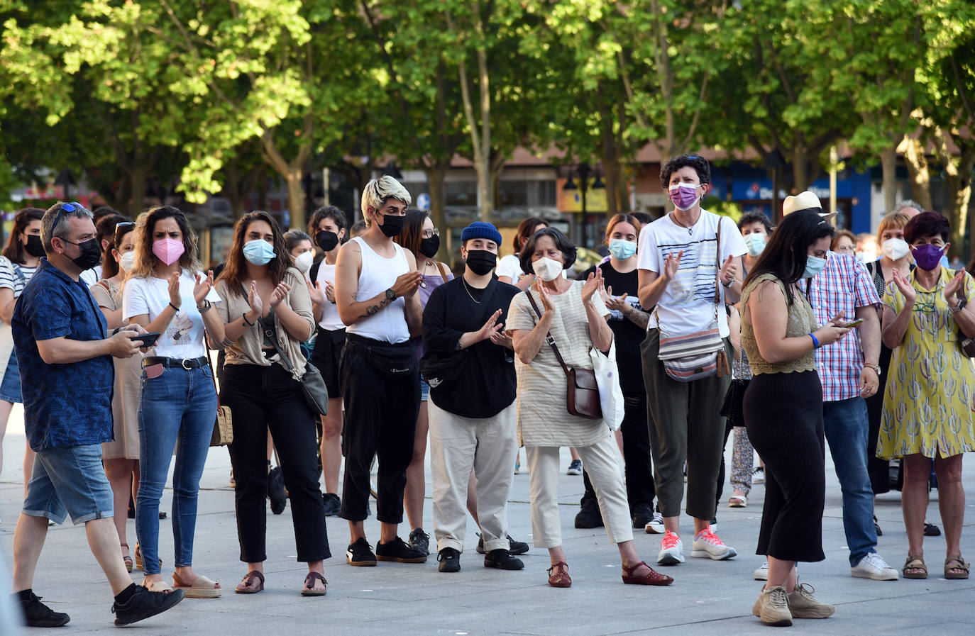 Fotos: Concentración en Logroño contra la violencia machista