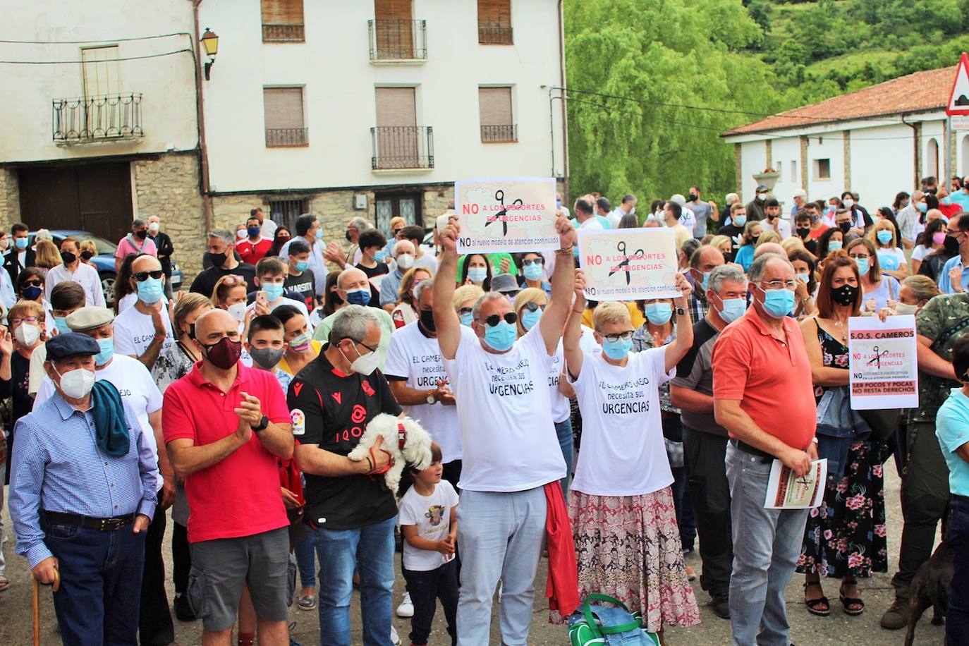 Fotos: Protesta en Cameros en defensa de las Urgencias