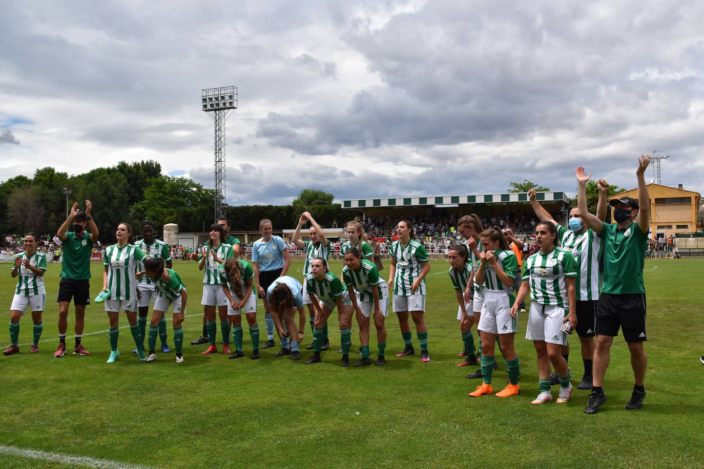 Fotos: El Pradejón consigue el ascenso