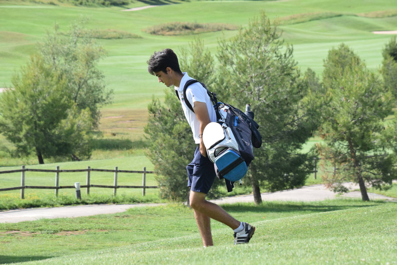 Los participantes en el torneo Bodegas Ontañón de la Liga de Golf y Vino disfrutaron de un gran día de golf en El Campo de Logroño.