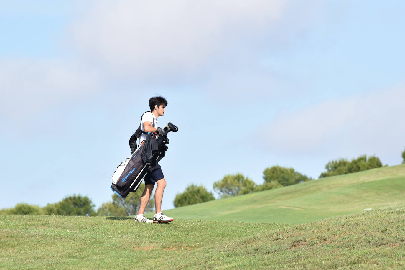 Los participantes en el torneo Bodegas Ontañón de la Liga de Golf y Vino disfrutaron de un gran día de golf en El Campo de Logroño.