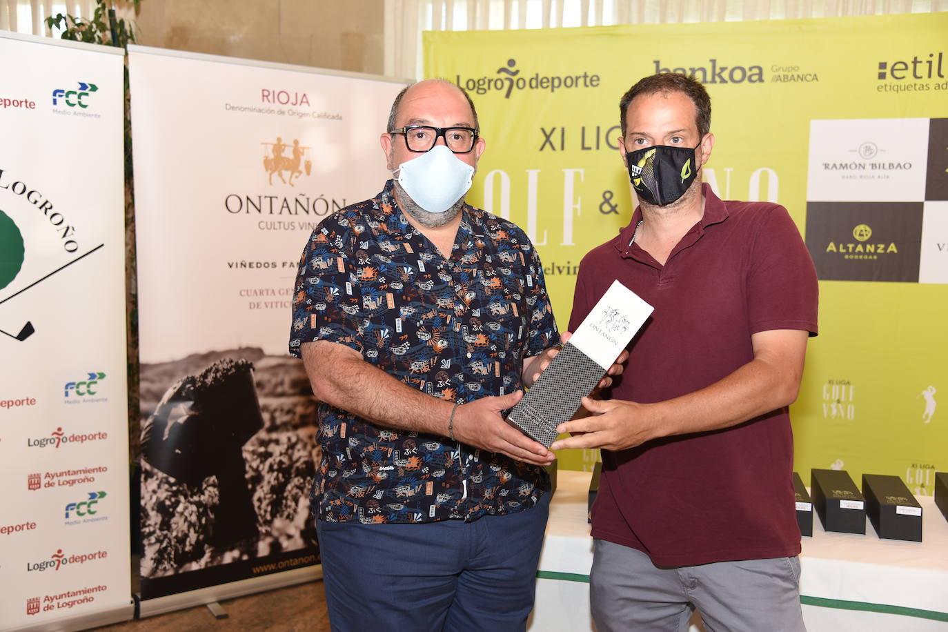 Los ganadores del Torneo Bodegas Ontañón, de la Liga de Golf y Vino, recibieron sus premios.