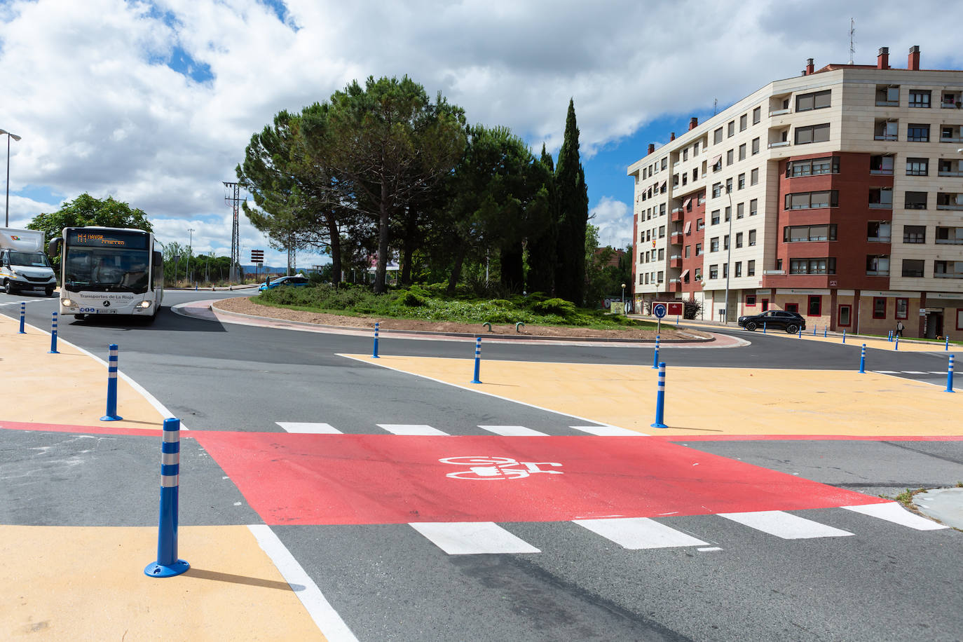 Fotos: Así es la primera &#039;rotonda holandesa&#039; de La RIoja&quot;