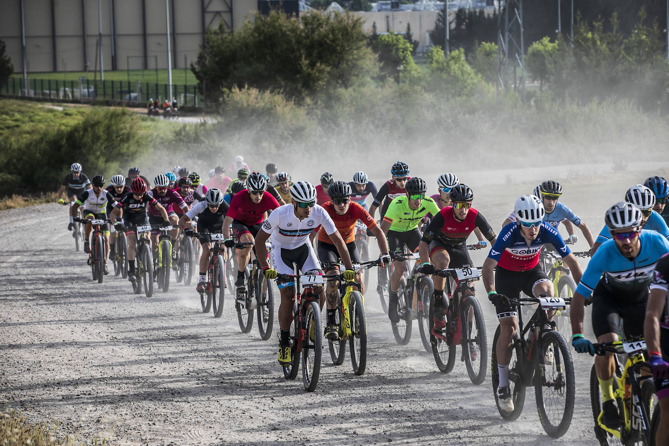 Fotos: Tiago Ferreira y Naima Madlen ganan La Rioja Bike Race